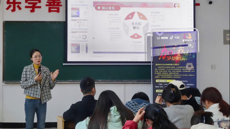 纪录片拍摄优缺点对比：揭秘幕后制作之道