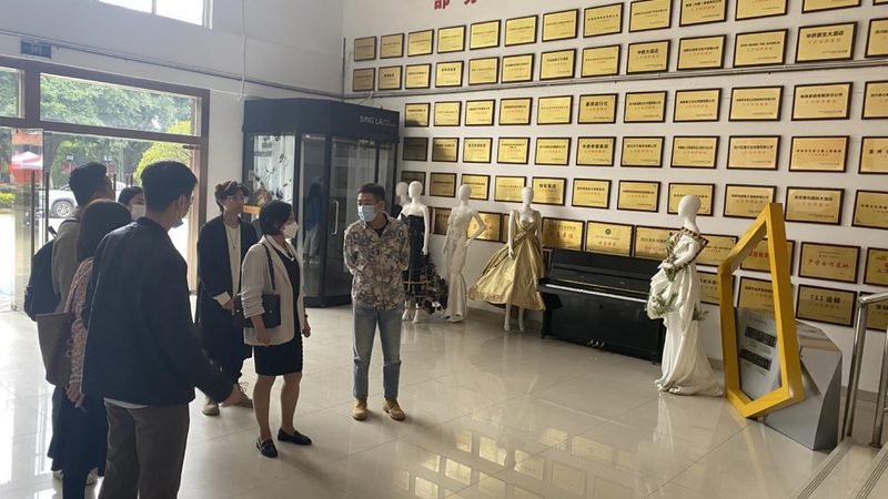 开业庆典主持词：如何撰写一场精彩开场**